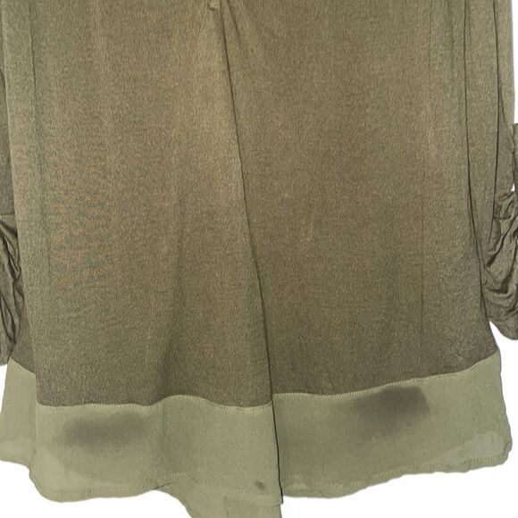 Cupid green blouse   - Picture 3 of 6
